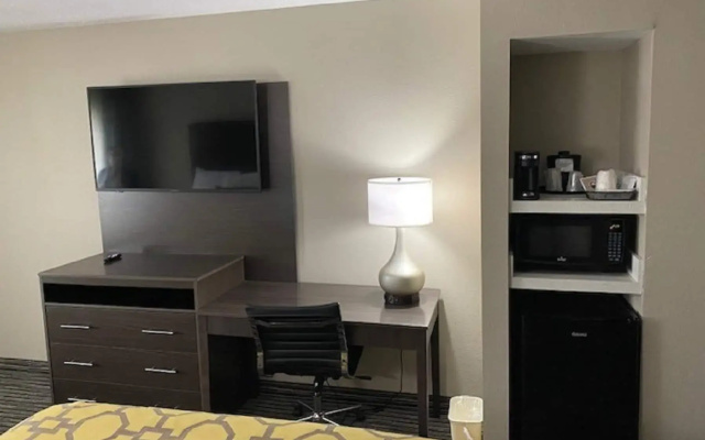 Baymont by Wyndham Topeka