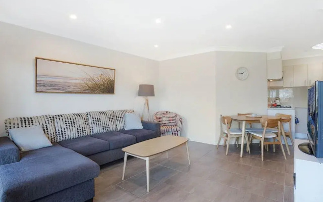 Grandeur Holiday Units