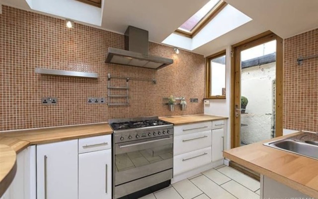 2 Bedroom House In Dublin 4