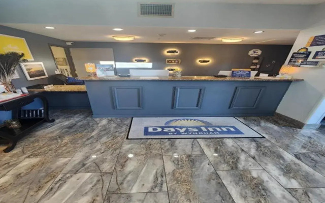 Days Inn & Suites By Wyndham Tucson/Marana