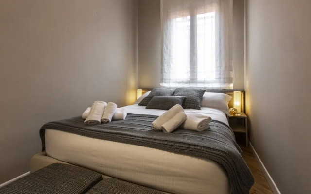 Charming Apartment on the Grand Canal