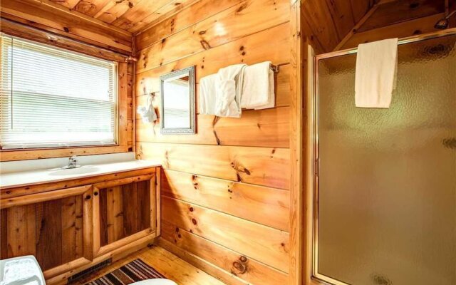 Cabin of Dreams - Three Bedroom Cabin