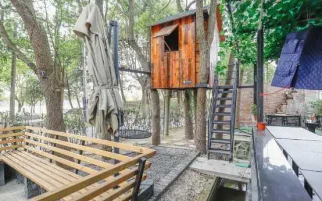 Zhoumo Homestay