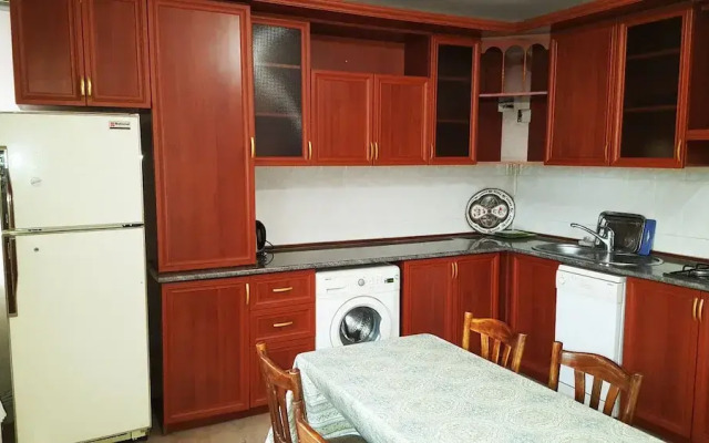 Friendship Hostel & Tours 2