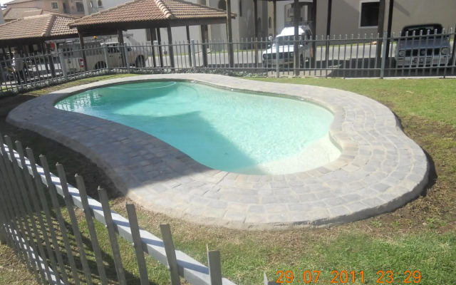 Santini Lace Self Catering Unit