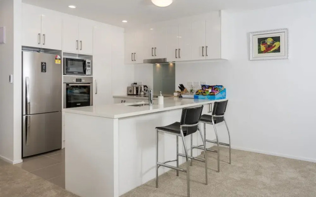 Albany Brand New Serviced Apartment