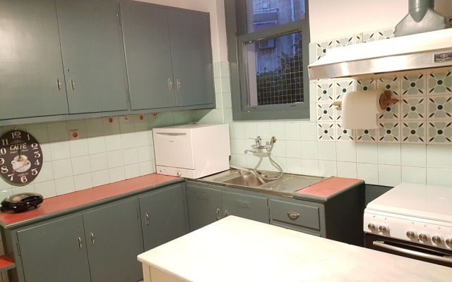 Erra - Aegean - Neoclassical - Athens Center,200m²,5 BD,2.5 BATH