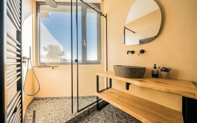 Sky Apartment in Dafni