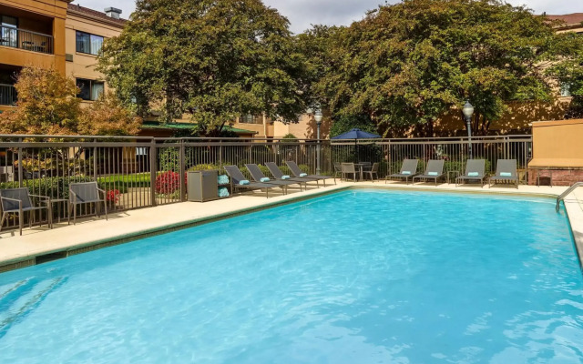 Courtyard by Marriott Atlanta Alpharetta