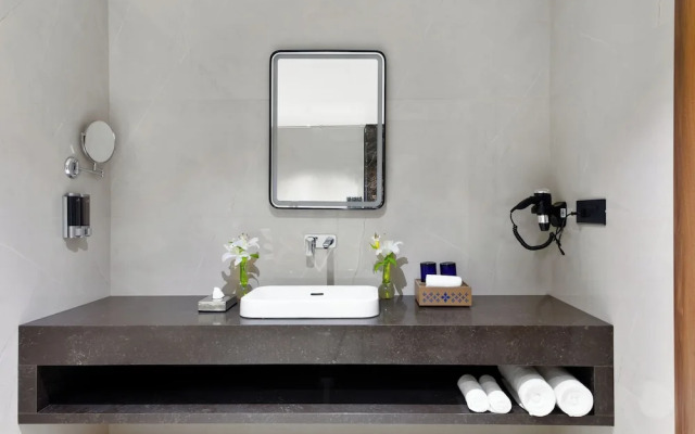 Fortune Airport Road Kochi