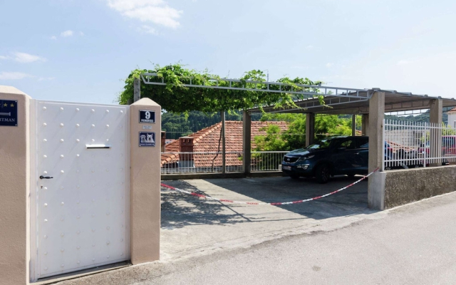 Sumptuous Apartment in Dubrovnik With Private Terrace