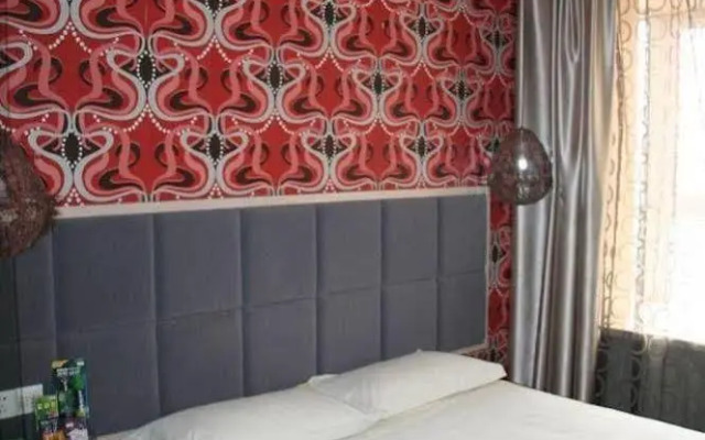 Zhengzhou Gaocheng Business Hotel