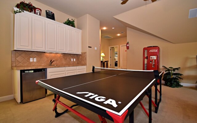 Pet-friendly Oasis in Gated Community!