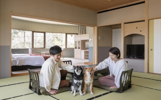 Hamanako Wanwan Paradise Hotel