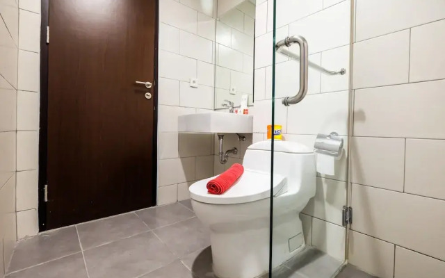 2BR Broad Lexington Residence near Pondok Indah