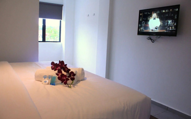 OYO 246 Link Inn (Sanitized Stay)