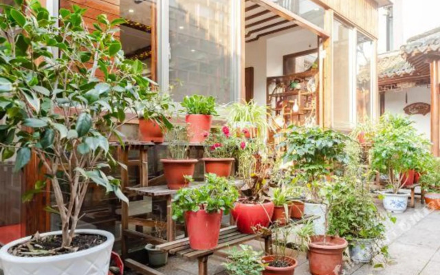 Xiushuixuan Courtyard Boutique Inn