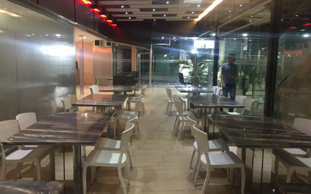 Grand International Hotel