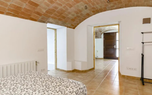 Rustic Holiday Home in Catalonia With Swimming Pool