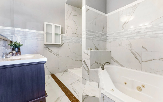 Fully Furnished Condos Near St Charles