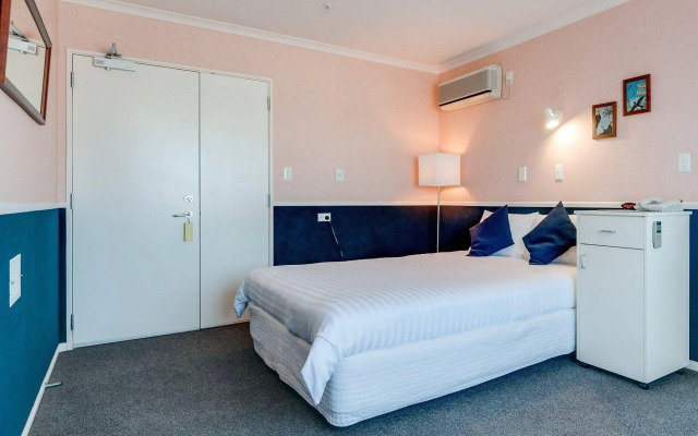 Parkside Lodge