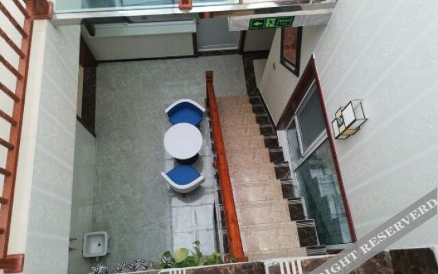 Pengyuege Guesthouse