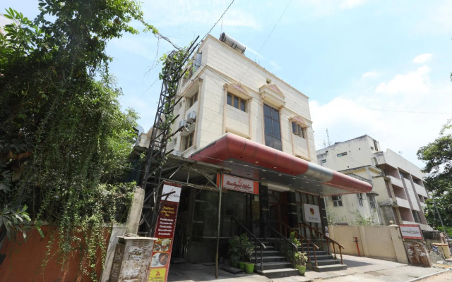 The Oriental Business Hotel