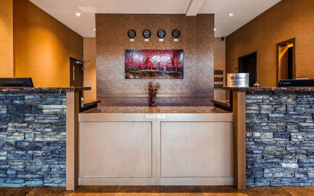Best Western Estevan Inn & Suites