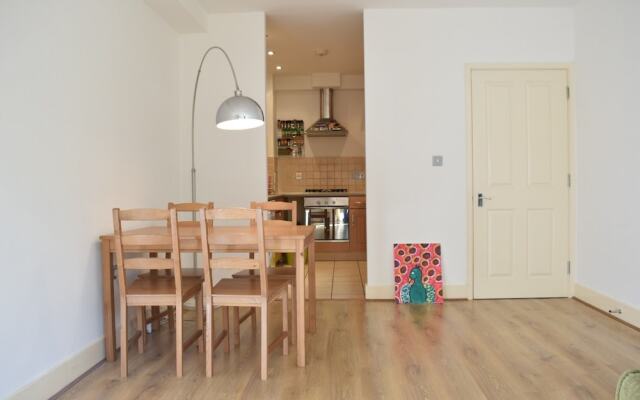 Bright 1 Bedroom Apartment in Finsbury Park