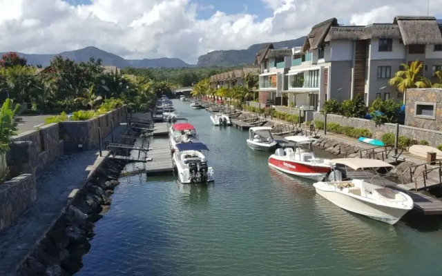 Apartment With 2 Bedrooms in Black River, With Wonderful sea View, Enc