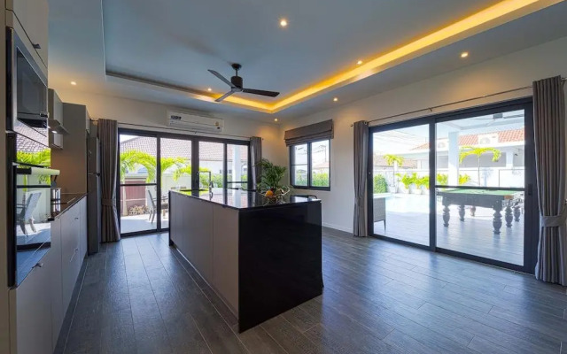 Modern 3 Bedroom Private Pool Villa -ML7