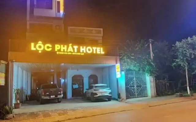 Loc Phat Hotel MC - by BAY LUXURY