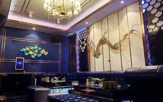 Venus Royal Hotels (Zhongshan Dongfeng Center)