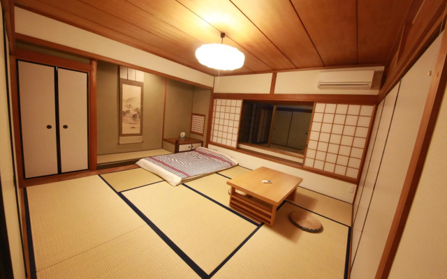 Kinkaku – Guest Rooms – Kyoto