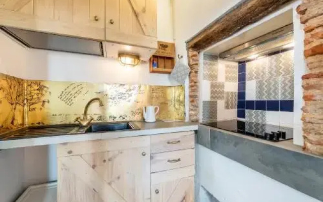 Bright Historical Apartment