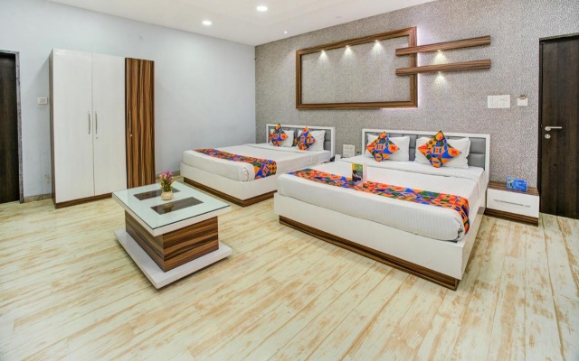 FabHotel Bee Town – Guest Rooms – Indore