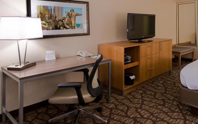 Holiday Inn Hotel & Suites Warren, an IHG Hotel