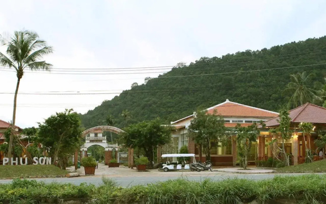 Phu Son Village Resort