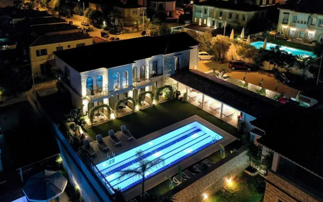 Cemal Alaçatı Hotel