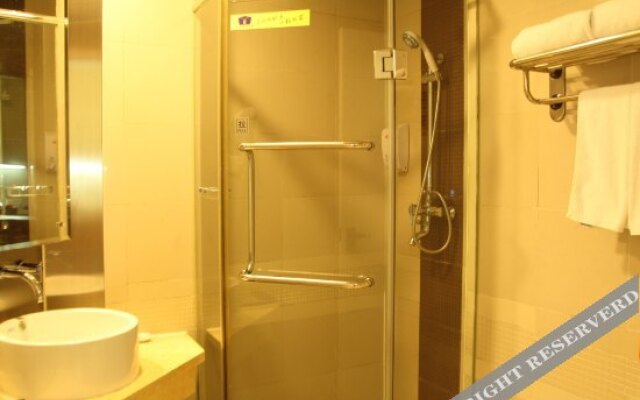 Motel168 Zhongshan XinZhong Road Inn