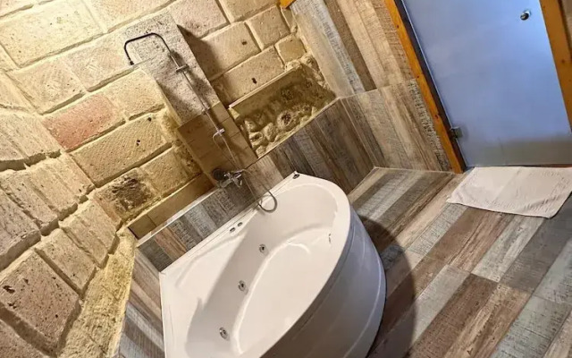 Tokmak Guest House