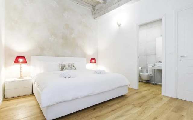 GetTheKey San Vitale Apartment