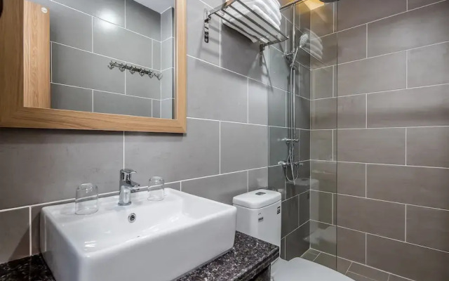 OYO 371 An Duong Hotel & Apartment