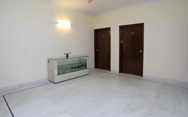 OYO 9299 DLF Phase 4