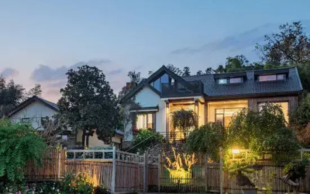 A Zhong's Home Garden Hotel