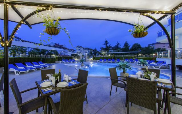 Family Hotel Adena