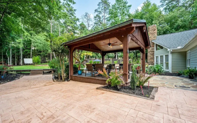 Poolside Farm Serenity Group Perfect, Cozy Gazebo