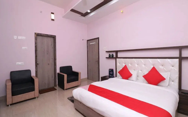 OYO 23416 Maharaja Hotel