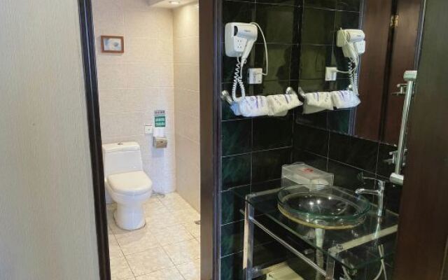 Yijing Business Hotel