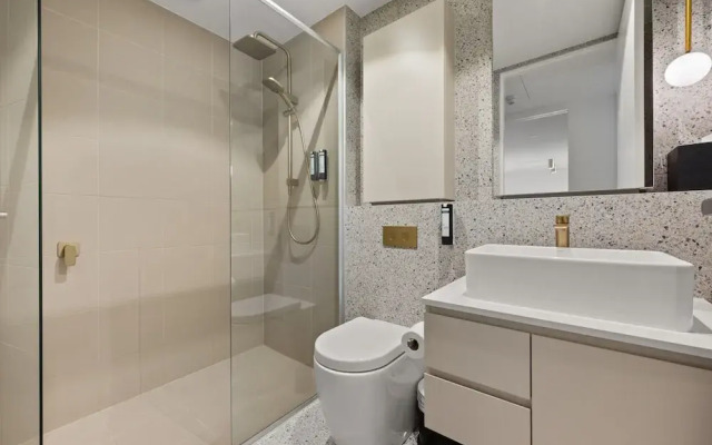 Unwind in Elegance: Your Perfect Braddon Apartment